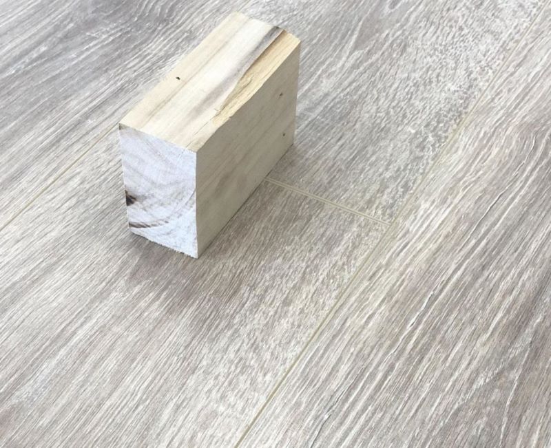 Ламинат "SunFloor" 8/32 4V Дуб Джонсон 32 (1380*193*8 мм) — купить в Волжском